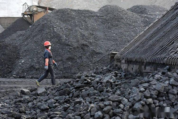 下个月将挥手告别千元一吨的煤炭是真的吗